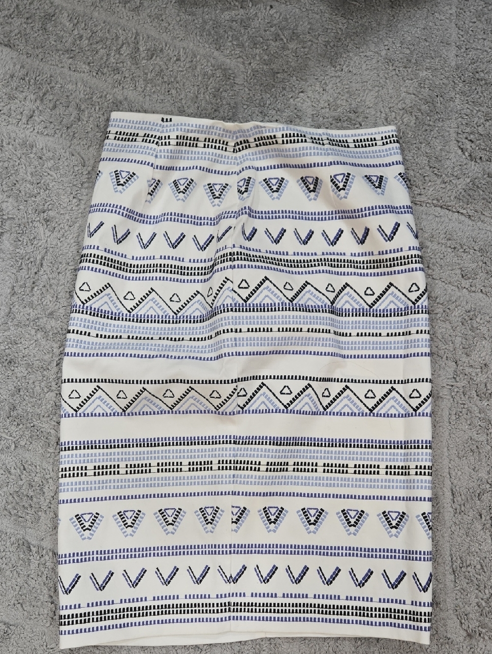 White House Black Market Skirt!!